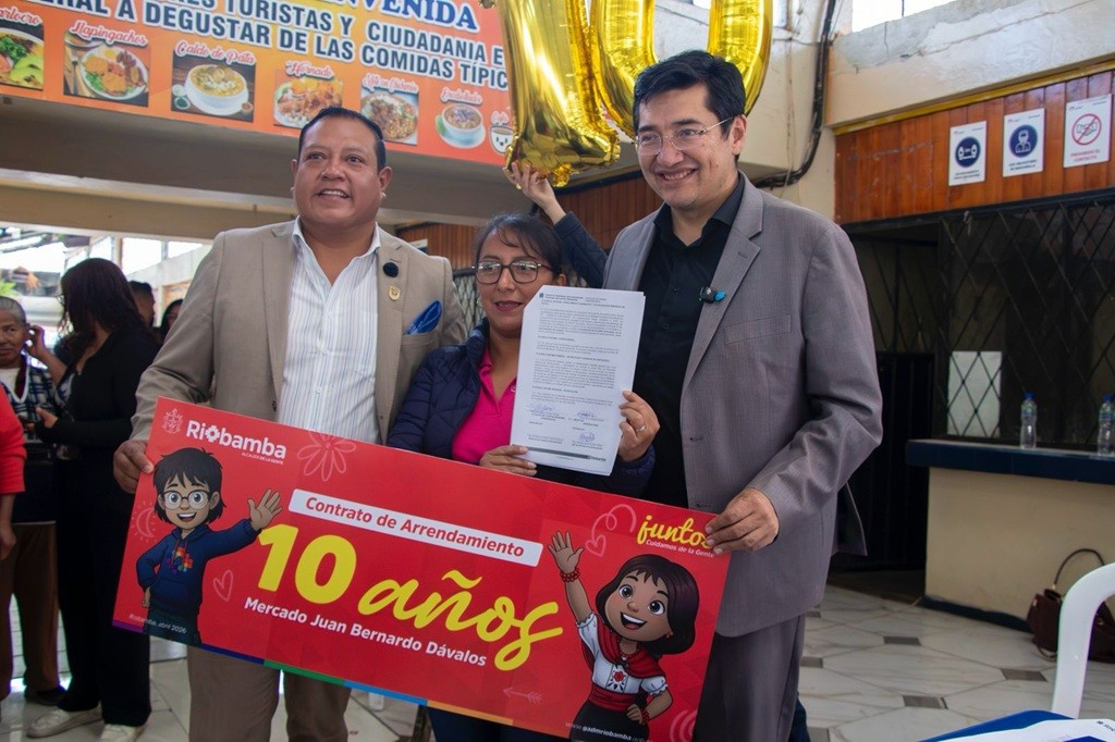Municipio garantiza estabilidad para comerciantes: 10 años de continuidad y  mercados dignos en Riobamba