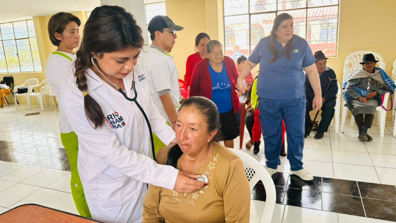 Caravana médica y de alimentación llegó a la comunidad El Troje