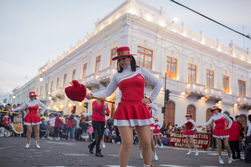 Historia, orgullo y gallardía en el primer desfile “Riobamba ciudad de las primicias”
